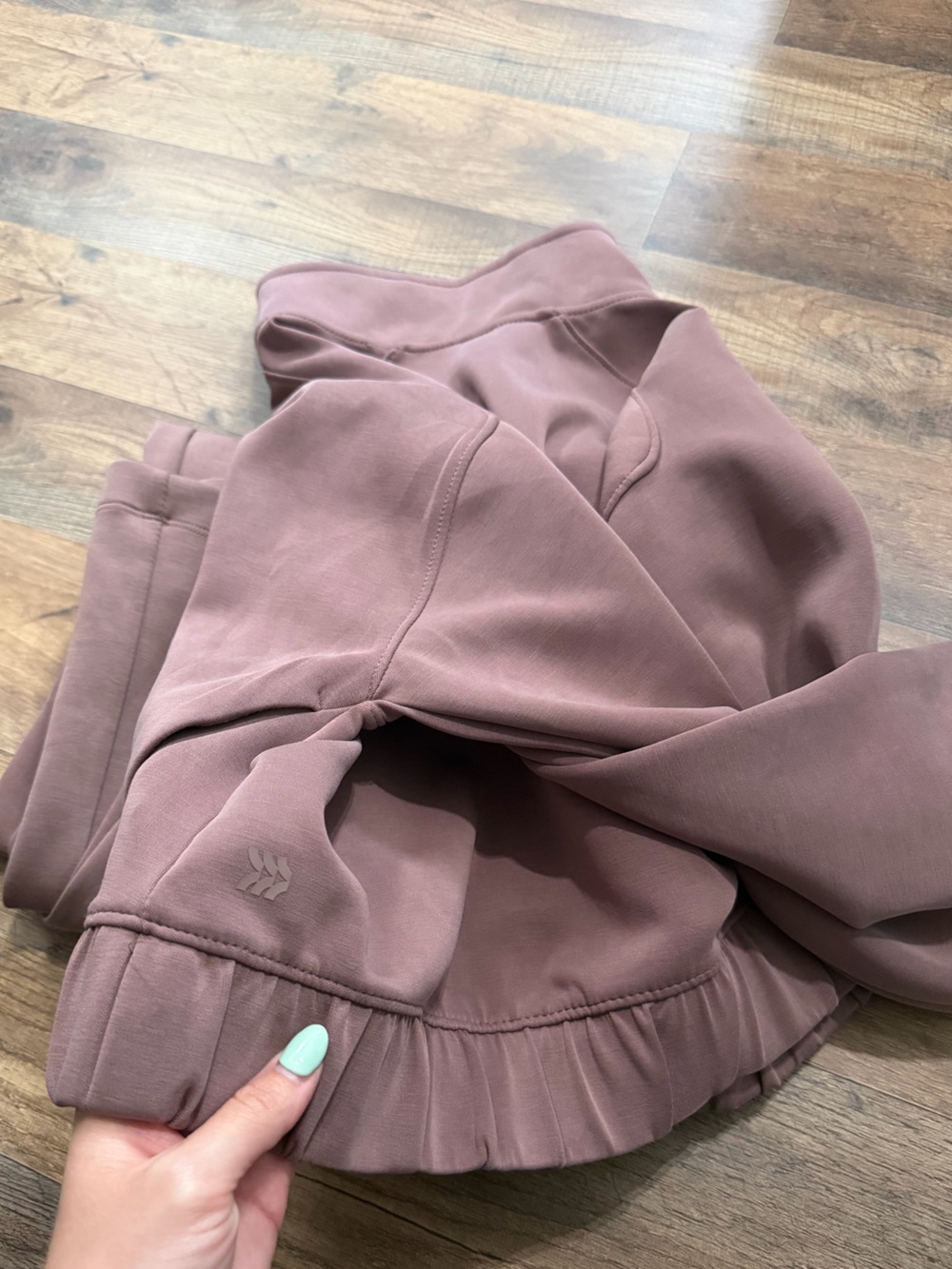 All in motion • Airy Sleek Women's Mauve Cropped Zip Jacket & Wide Leg Pants Set - Picture 6 of 6
